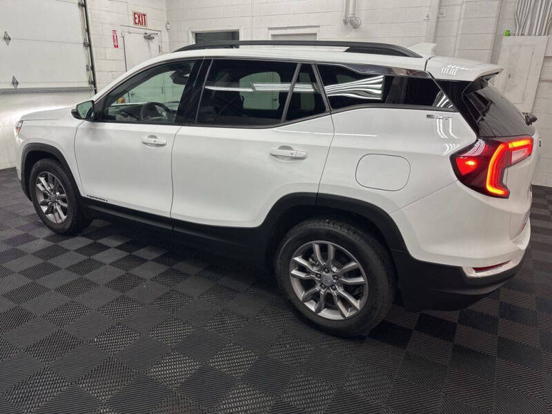 2024 GMC Terrain SLT