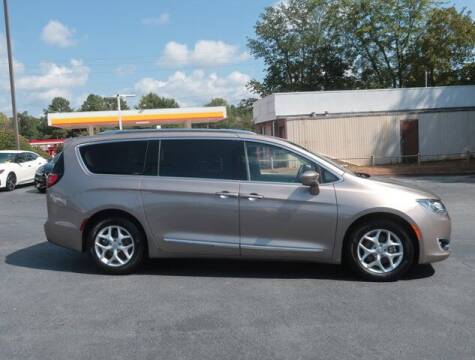 2017 Chrysler Pacifica for sale at Southern Auto Solutions-Regal Nissan in Marietta GA