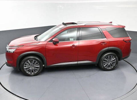 2023 Nissan Pathfinder SL