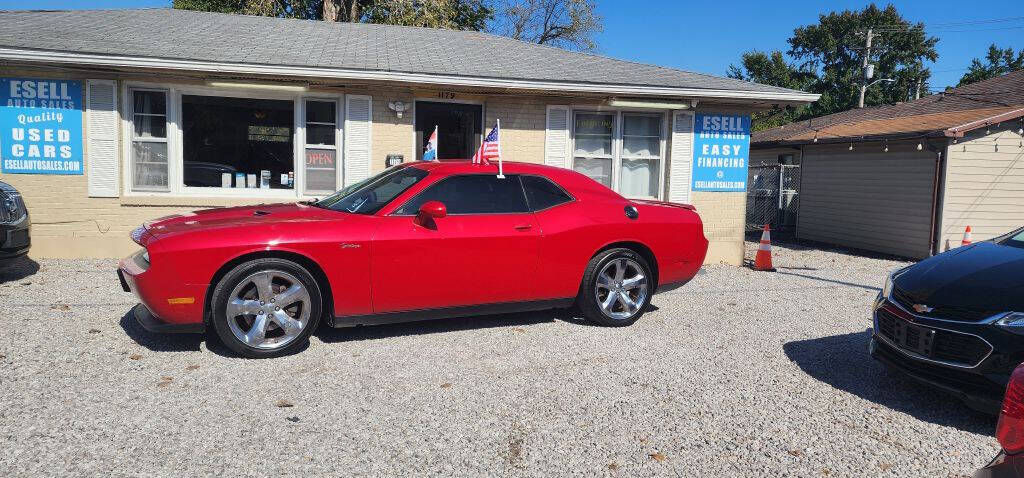 2013 Dodge Challenger for sale at ESELL AUTO SALES in Cahokia, IL