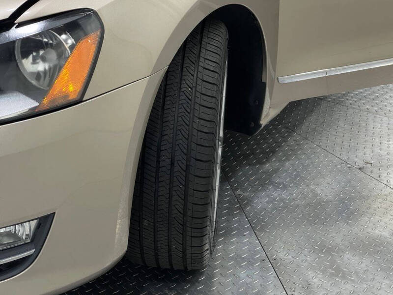 2015 Volkswagen Passat 2.0L TDI SEL Premium