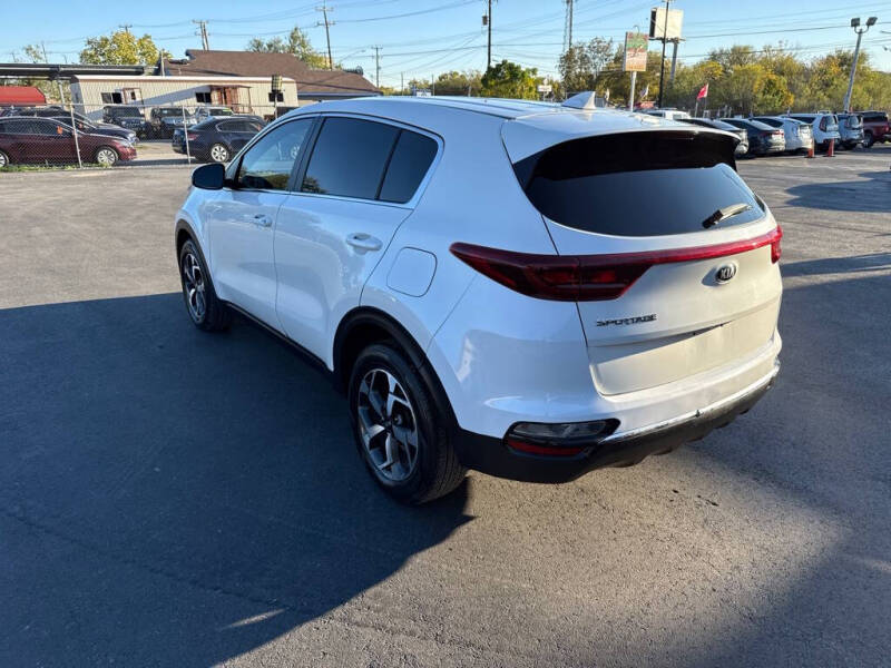 2022 Kia Sportage LX