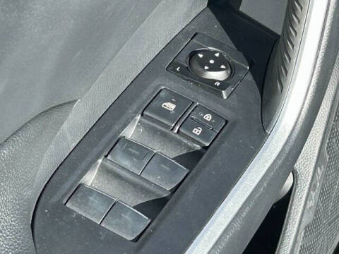 2025 Toyota RAV4 Hybrid XLE Premium