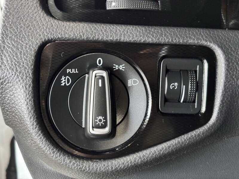 2017 Volkswagen Golf GTI S