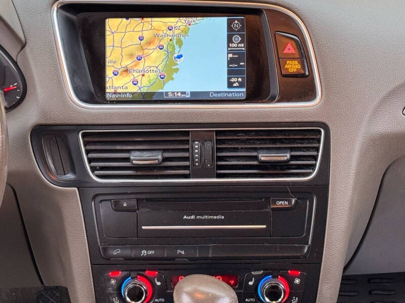 2012 Audi Q5 3.2 quattro Premium Plus