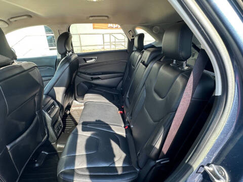 2019 Ford Edge Titanium