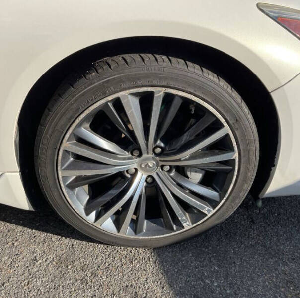 2015 Infiniti Q50 Sport