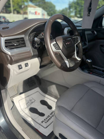 2019 GMC Acadia SLT-1