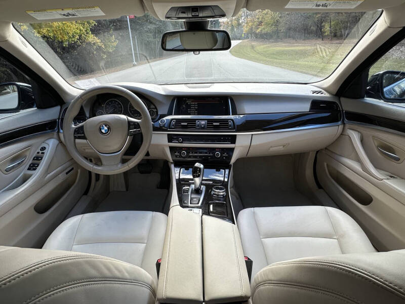 2014 BMW 5 Series 528i