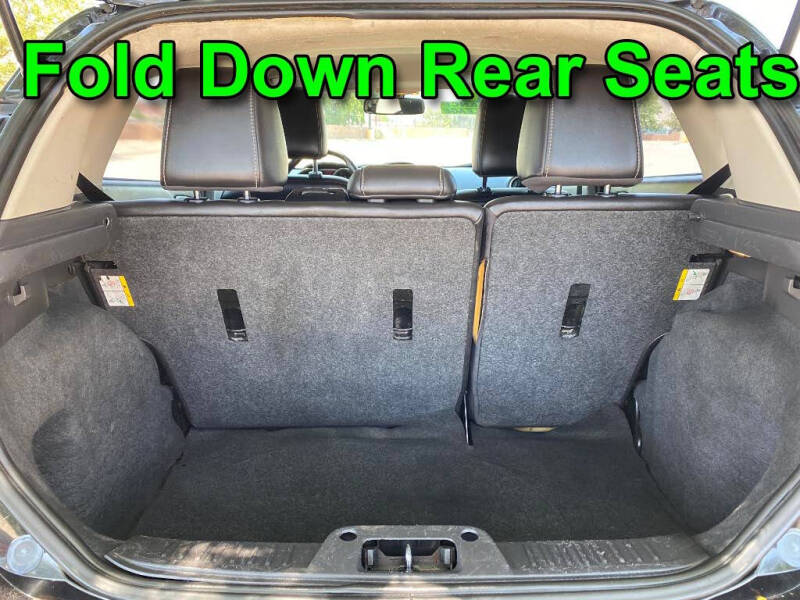 2011 Ford Fiesta SES