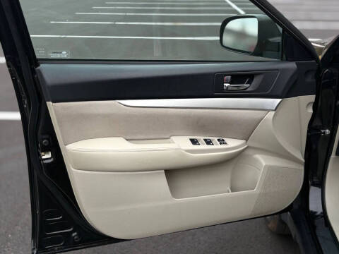 2013 Subaru Outback 2.5i Premium