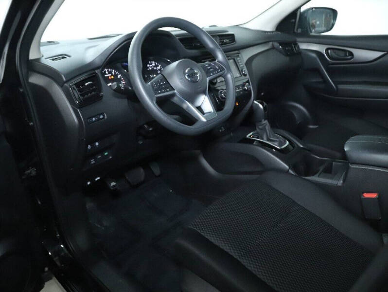 2022 Nissan Rogue Sport S