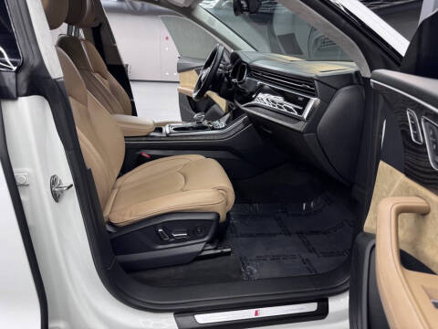 2020 Audi Q8 quattro Prestige 55 TFSI