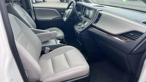 2020 Toyota Sienna