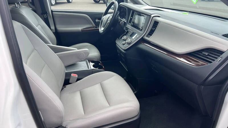 2020 Toyota Sienna