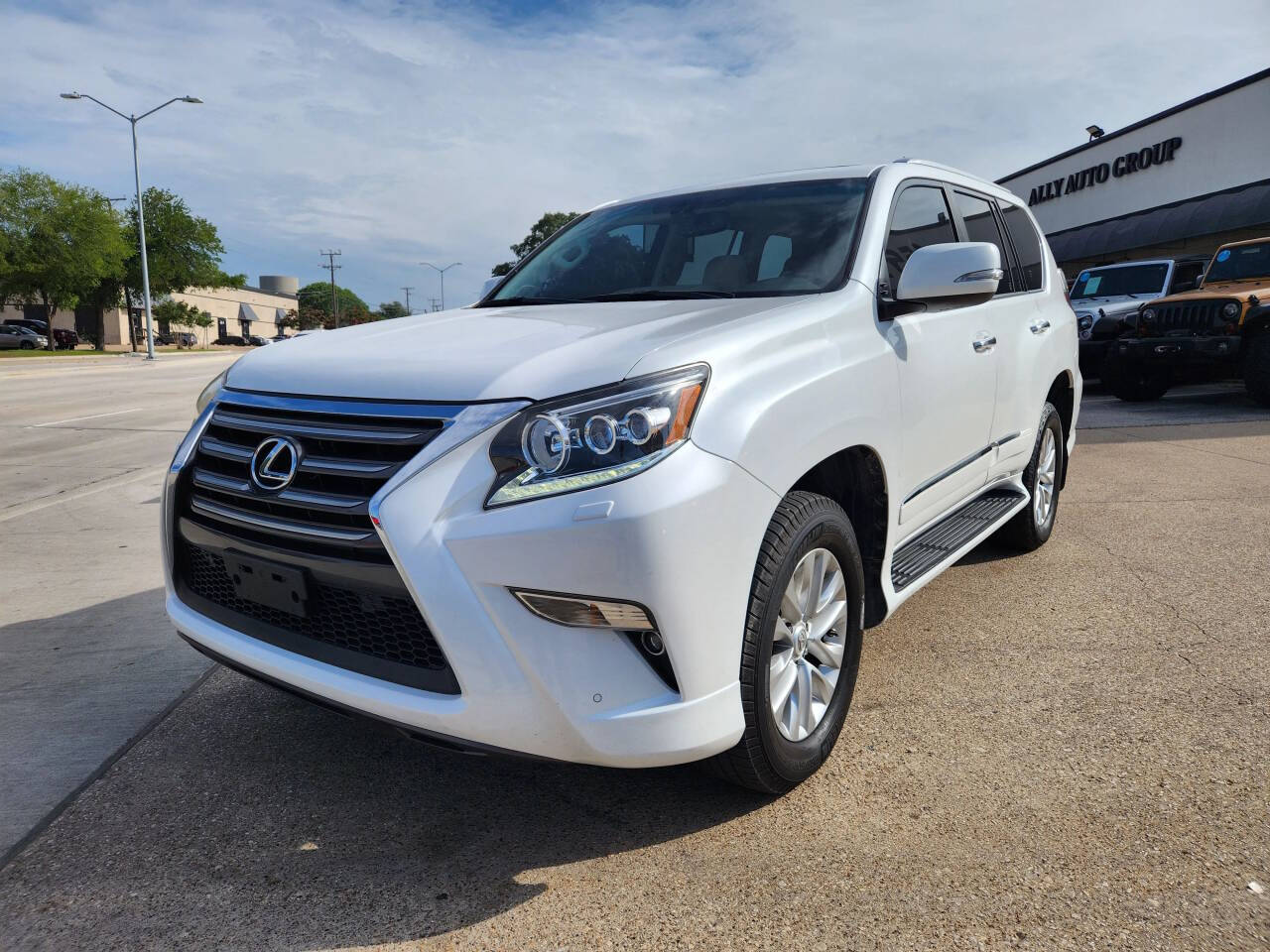 White 2016 Lexus GX 460 Base AWD 4dr SUV 1