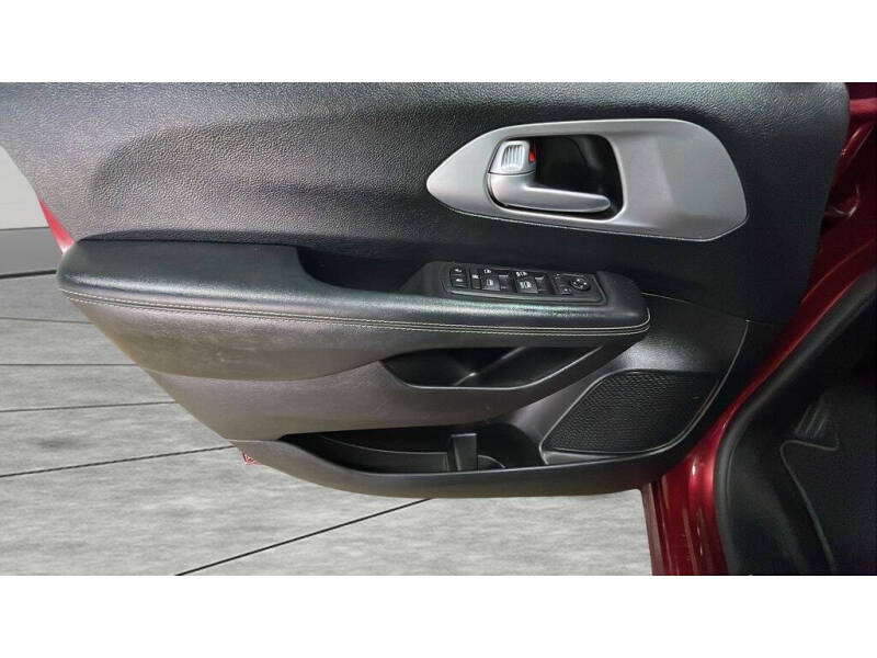 2019 Chrysler Pacifica Touring L