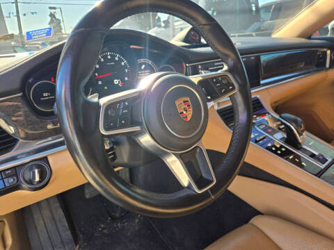 2018 Porsche Panamera