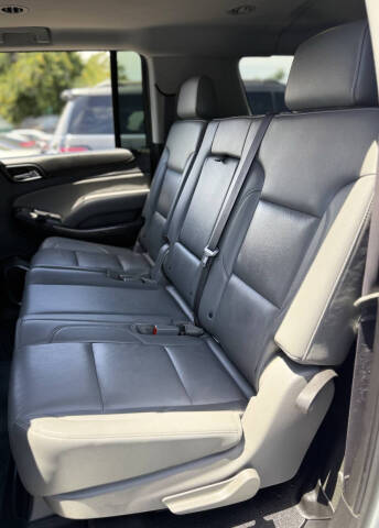2017 Chevrolet Suburban LT