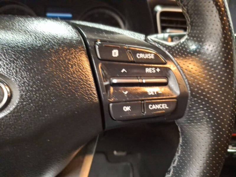 2019 Hyundai Veloster