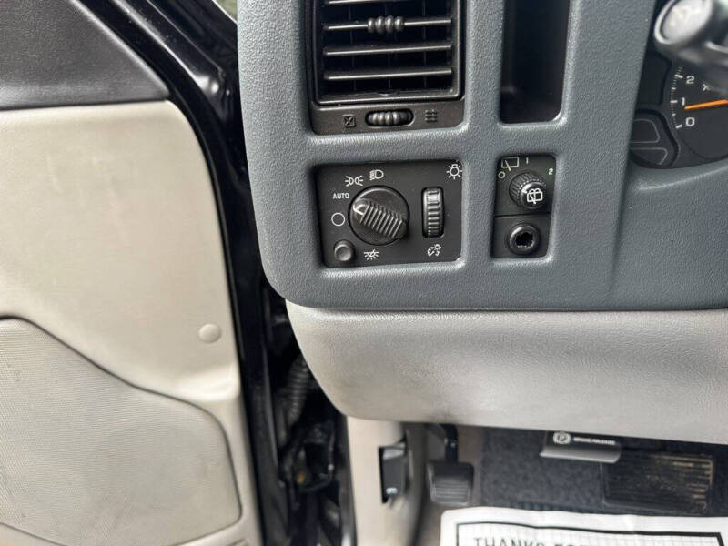 2004 Cadillac Escalade