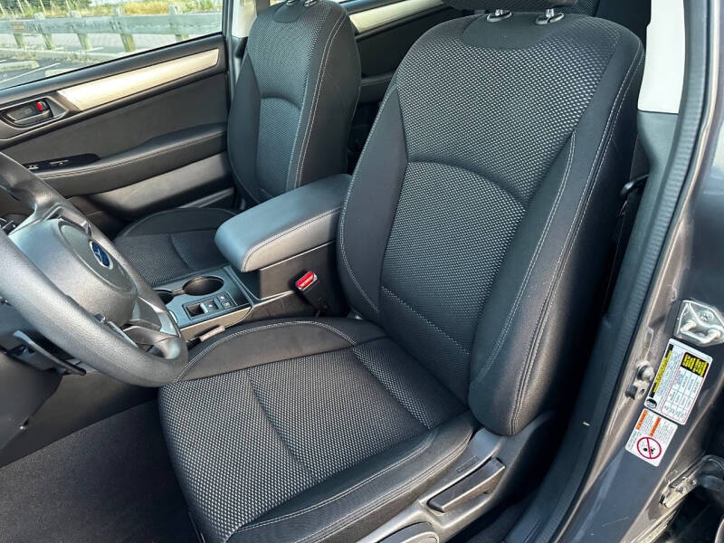 2019 Subaru Outback 2.5i