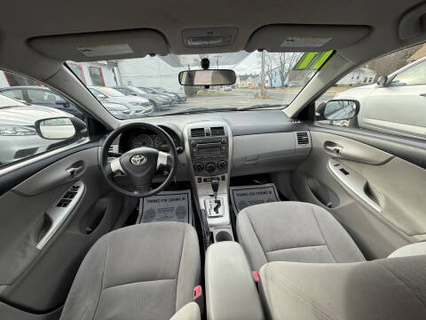 2011 Toyota Corolla LE