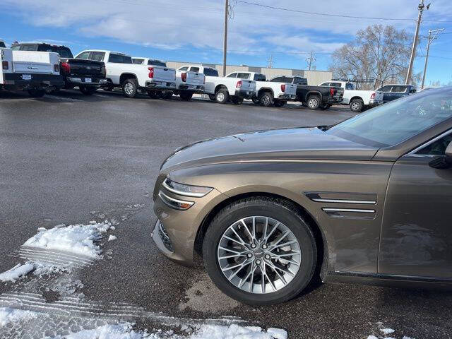 2023 Genesis G80