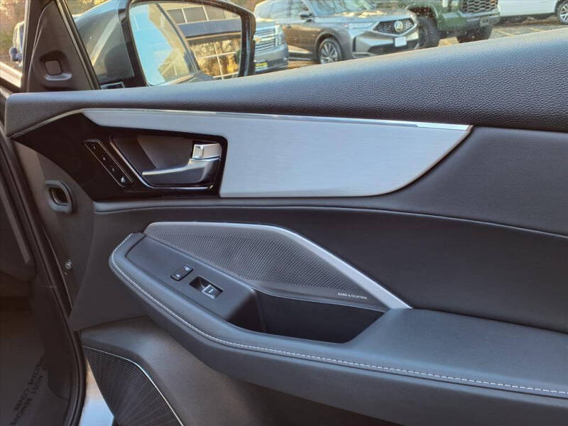 2025 Acura MDX SH-AWD w/Tech