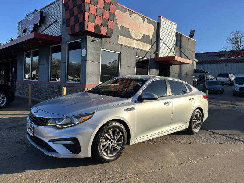 2020 Kia Optima LX's photo