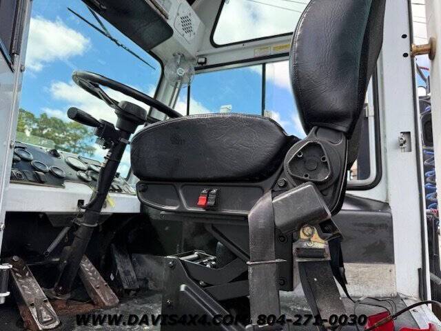 2010 Capacity TJ5000