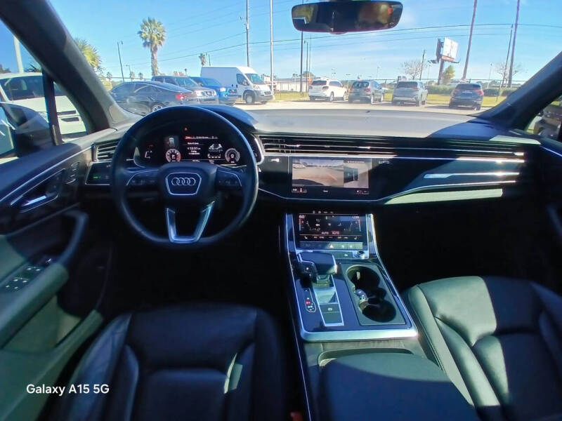 2021 Audi Q7 quattro Premium Plus 55 TFSI