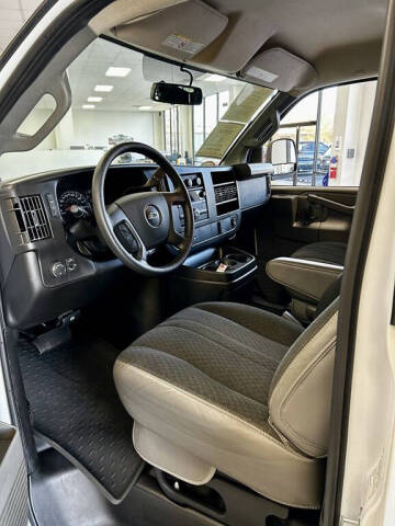2024 Chevrolet Express 2500