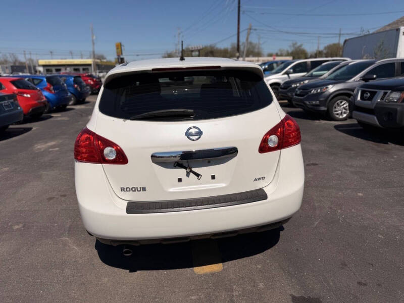 2012 Nissan Rogue S