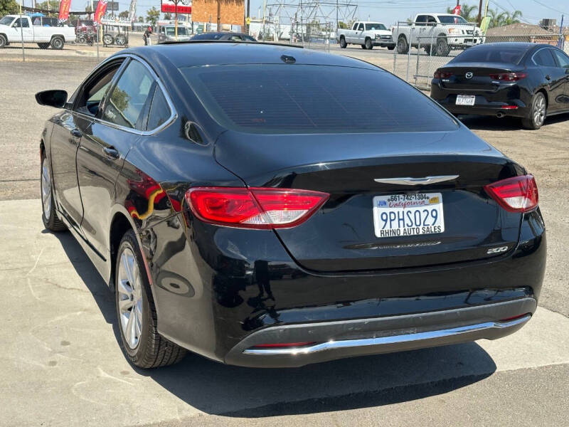 2015 Chrysler 200 Limited
