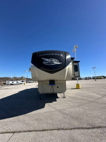 2022 Jayco Pinnacle