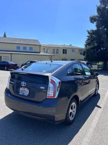 2012 Toyota Prius Two