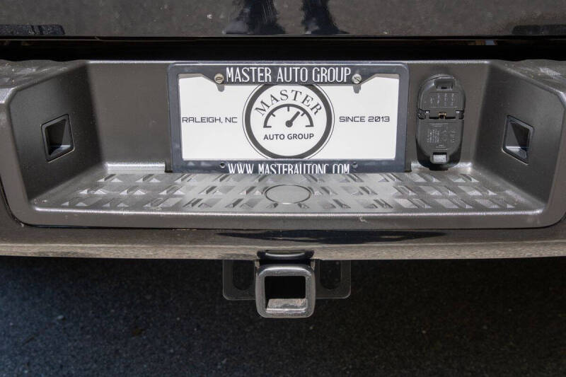 2021 Nissan Titan