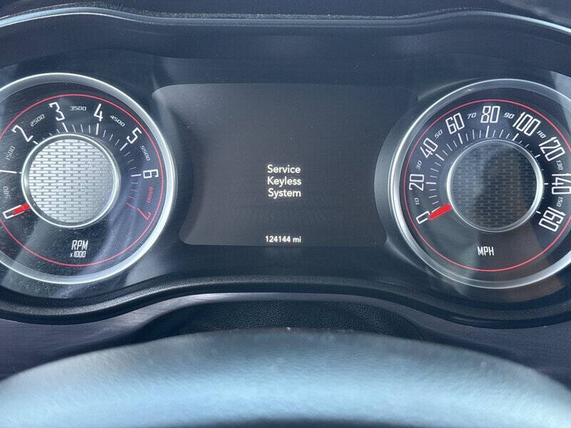 2015 Dodge Challenger SXT