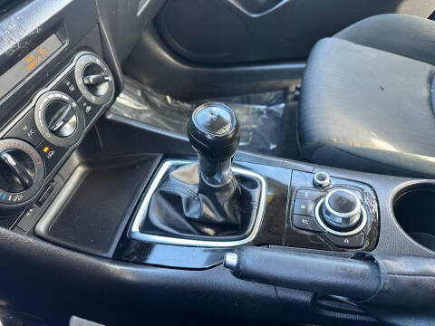 2016 Mazda MAZDA3 i Sport