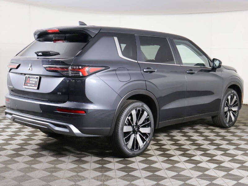 2026 Mitsubishi Outlander SE