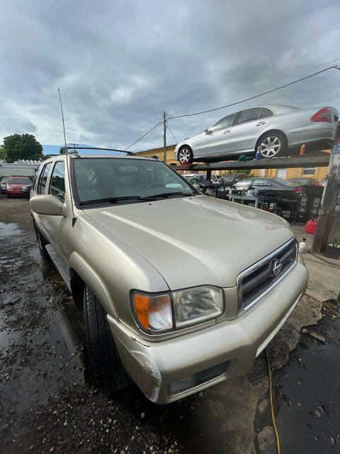 2000 Nissan Pathfinder for sale at 911 Auto, LLC. in Hollywood, FL