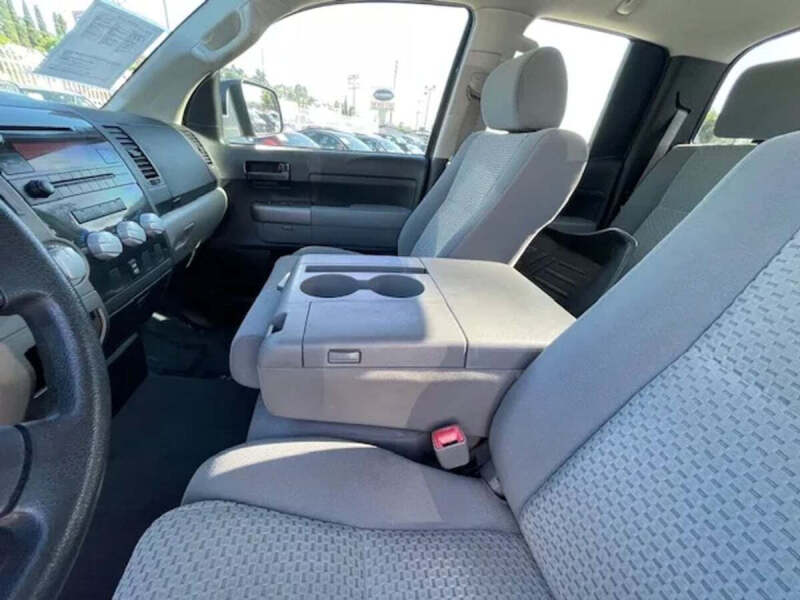 2013 Toyota Tundra Grade