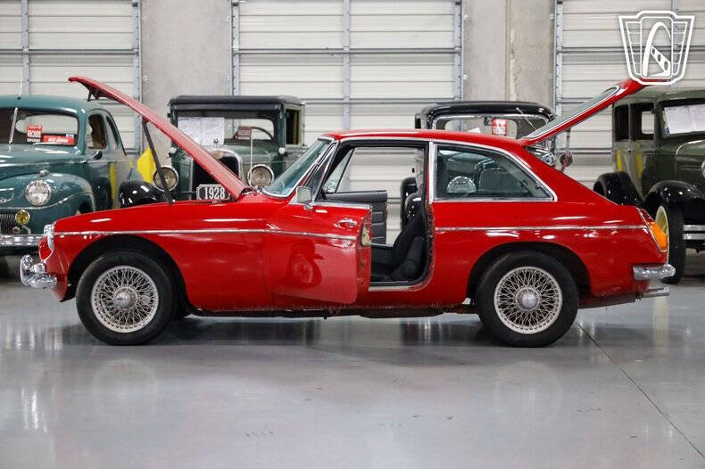 1974 MG B