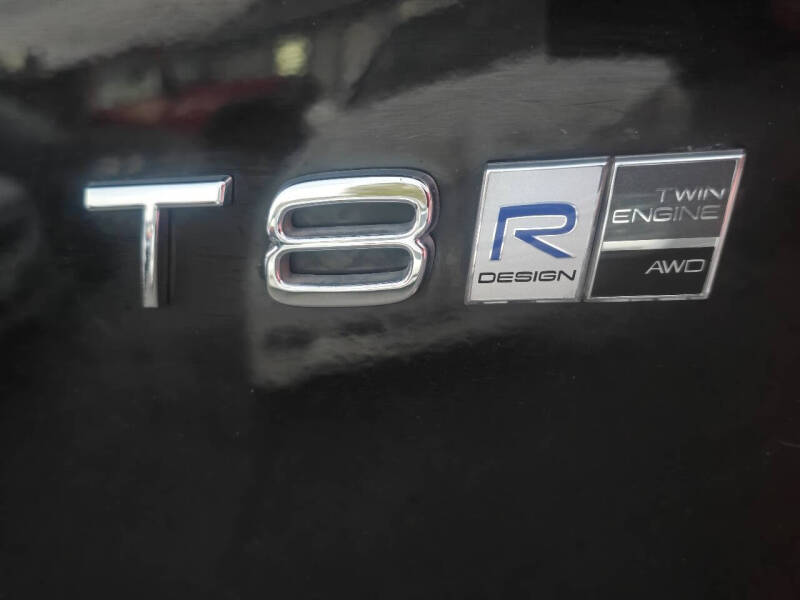 2016 Volvo XC90 T8 eAWD R-Design