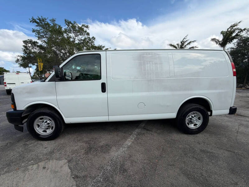 2017 Chevrolet Express 2500