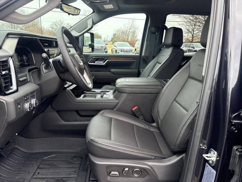 2025 GMC Sierra 2500HD