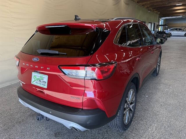 2022 Ford Escape Titanium