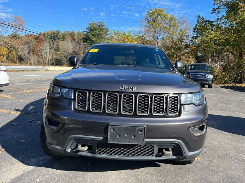 2016 Jeep Grand Cherokee Laredo's photo