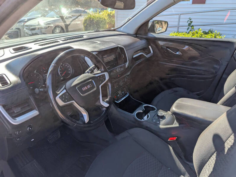 2020 GMC Terrain SLE